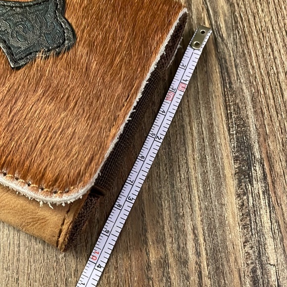 GENUINE LEATHER & Cowhide Wristlet Cardholder - Picture 7 of 8